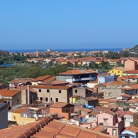 A Due Passi Dal Castello Apartment *