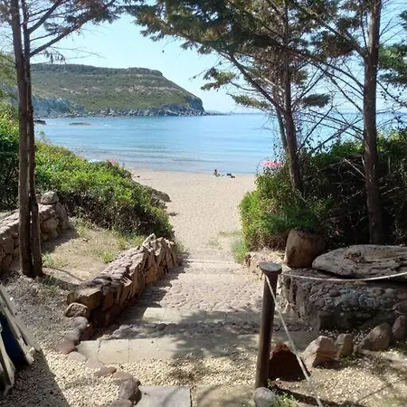 A Due Passi Dal Castello 보사