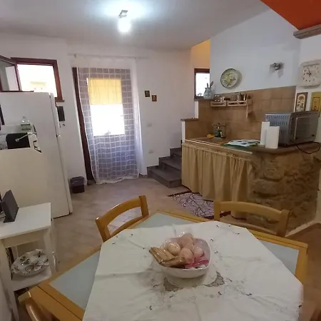 A Due Passi Dal Castello